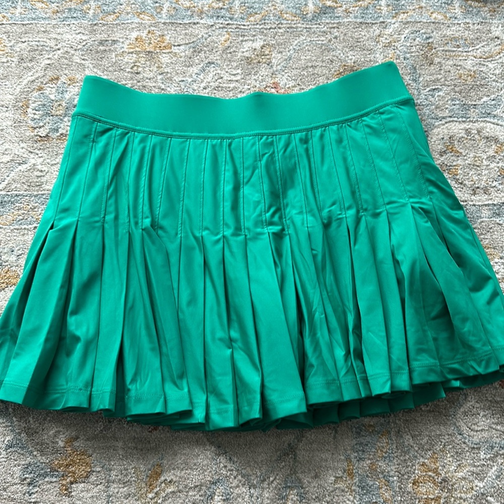 Vineyard vines skirt